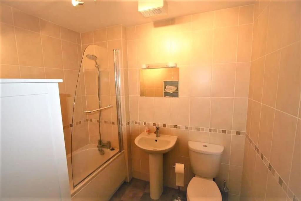 Beautiful Loch Side Apartment With Panoramic Views Fort William Exterior photo